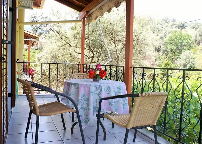 アパートホテル Grammatoula ニキアナ